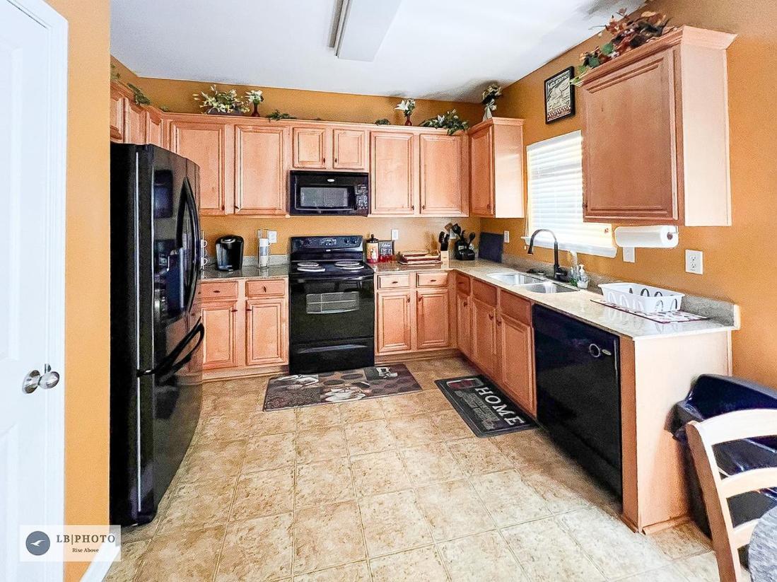 4 - Bed Home With Cali King Bed, 12 Mins To Dtwn Atlanta Exterior photo