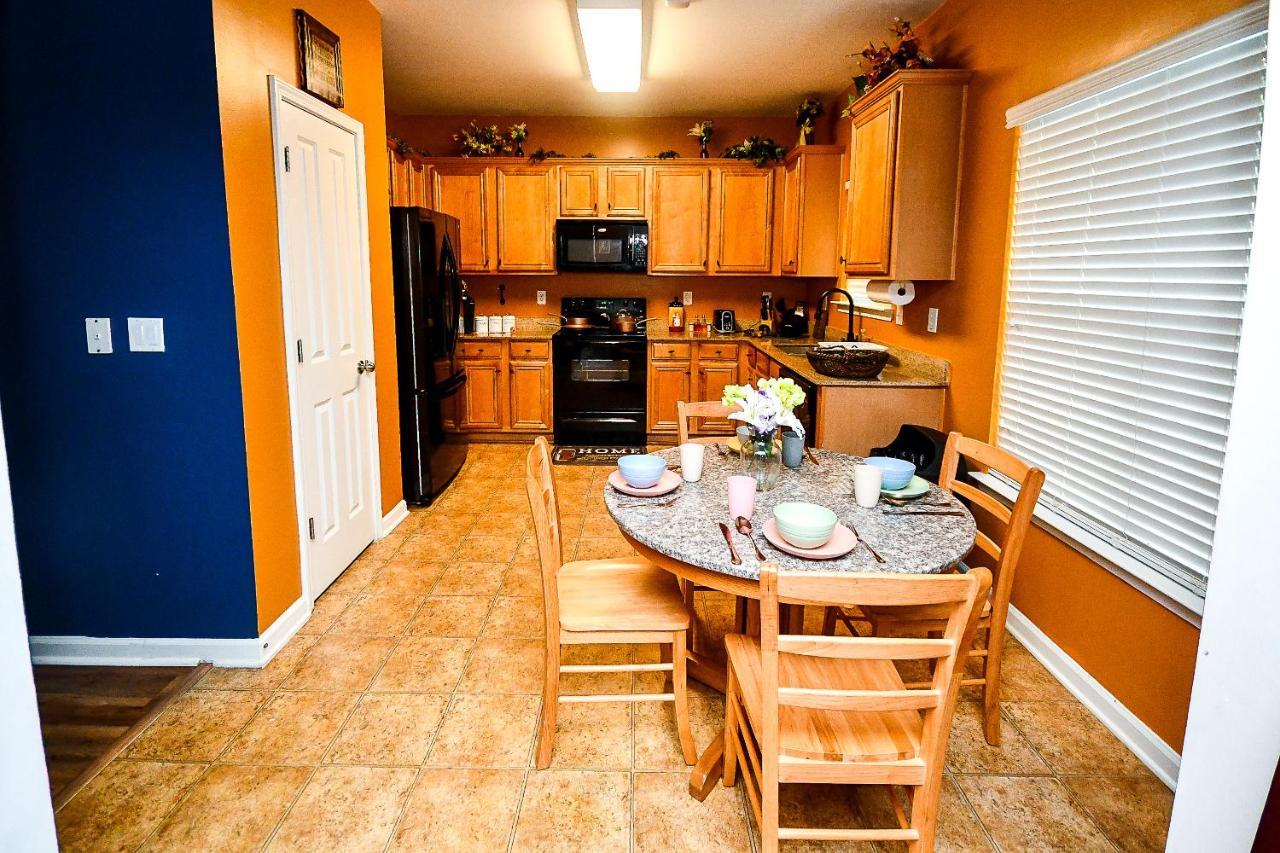 4 - Bed Home With Cali King Bed, 12 Mins To Dtwn Atlanta Exterior photo
