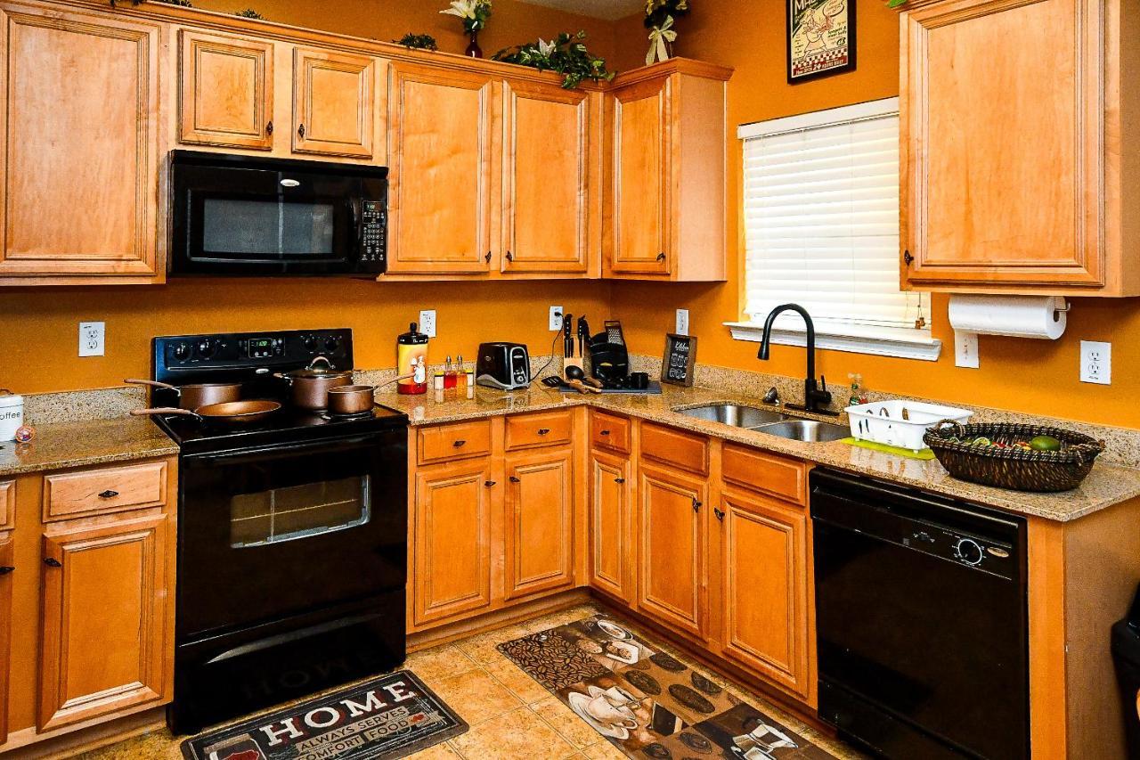 4 - Bed Home With Cali King Bed, 12 Mins To Dtwn Atlanta Exterior photo